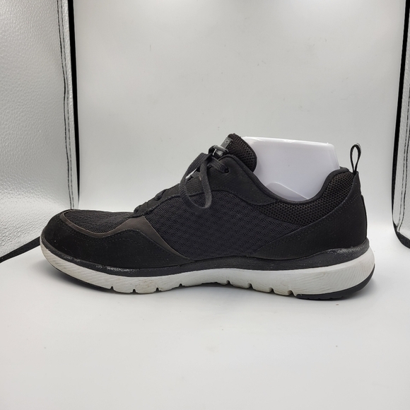 Skechers Black Lite-Weight Memory Foam Sneakers Sz 8 - Picture 8 of 10